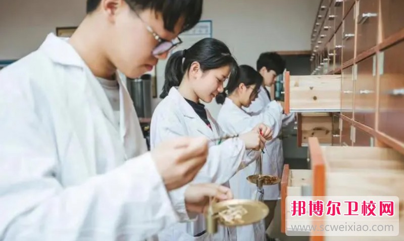 湖北2024年男生上护理宝威（中国）一站式服务平台学什么专业好