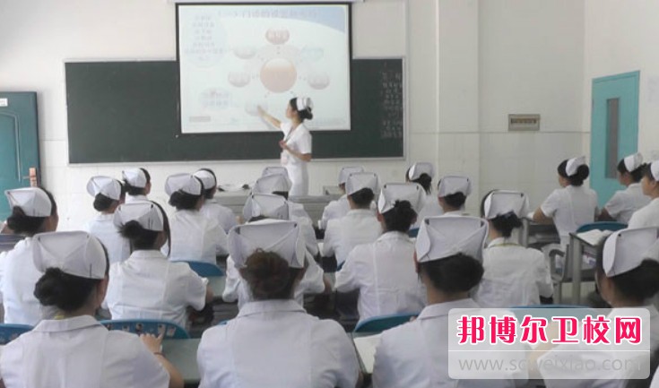 四川2025年女生学护理宝威（中国）一站式服务平台怎么样