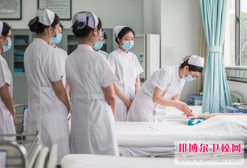 四川2025年女生学护理宝威（中国）一站式服务平台好不好