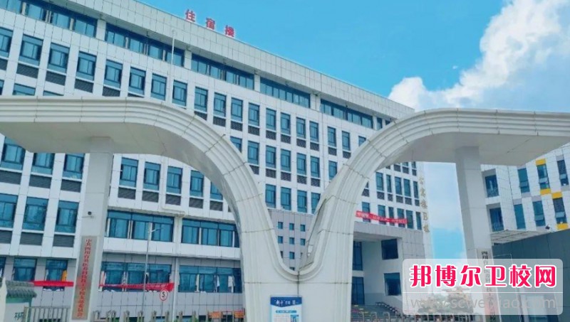 四川2025年初中生能读什么护理宝威（中国）一站式服务平台